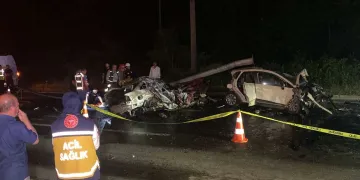 Rize’de Zincirleme Kaza: 3 Kişi Hayatını Kaybetti, 4 Kişi Yaralandı: Araçlar Alev Aldı