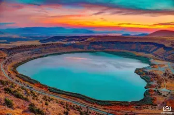 Karapınar’daki Acıgöl Doğal Güzelliğiyle İlgi Görüyor
