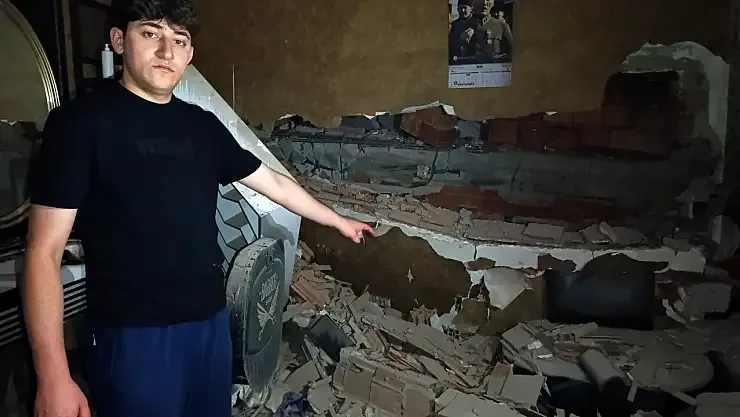 Afyonkarahisar’da Kontrollü Yıkım Sırasında Molozlar İş Hanına Devrildi