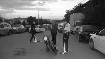 Konya’da 16 Yaşındaki Sürücü Dur İhtarına Uymadı, TIR’a Çarptı