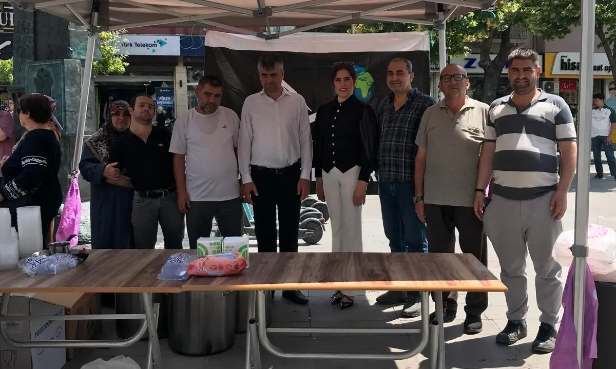Dünya Görmeyenler Derneği’nden Konya’da Aşure Programı