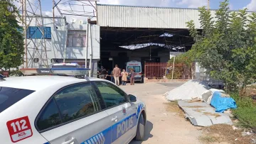 Adana’da iş yeri sahibi yazıhanesinde tabancayla vurulmuş halde bulundu