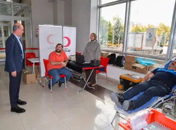 Ahmet Pekyatırmacı’dan Kızılay’a Kan Bağışı Desteği