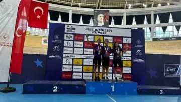 Akhisarlı genç bisikletçiler Konya'dan 5 dereceyle döndü