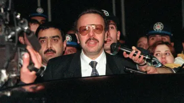 Arif Ahmet Denizolgun'un ölümünde yeni inceleme: Feth-i kabir sonrası örnekler Adli Tıp'ta