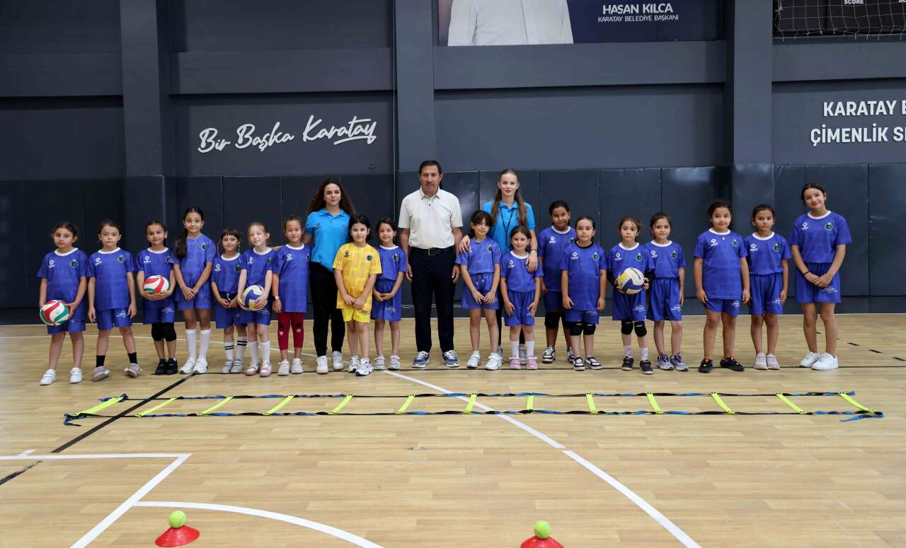 Karatay Belediye Başkanı Hasan Kılca Yaz Spor Okulları Öğrencileriyle Buluştu haber fotoğrafı