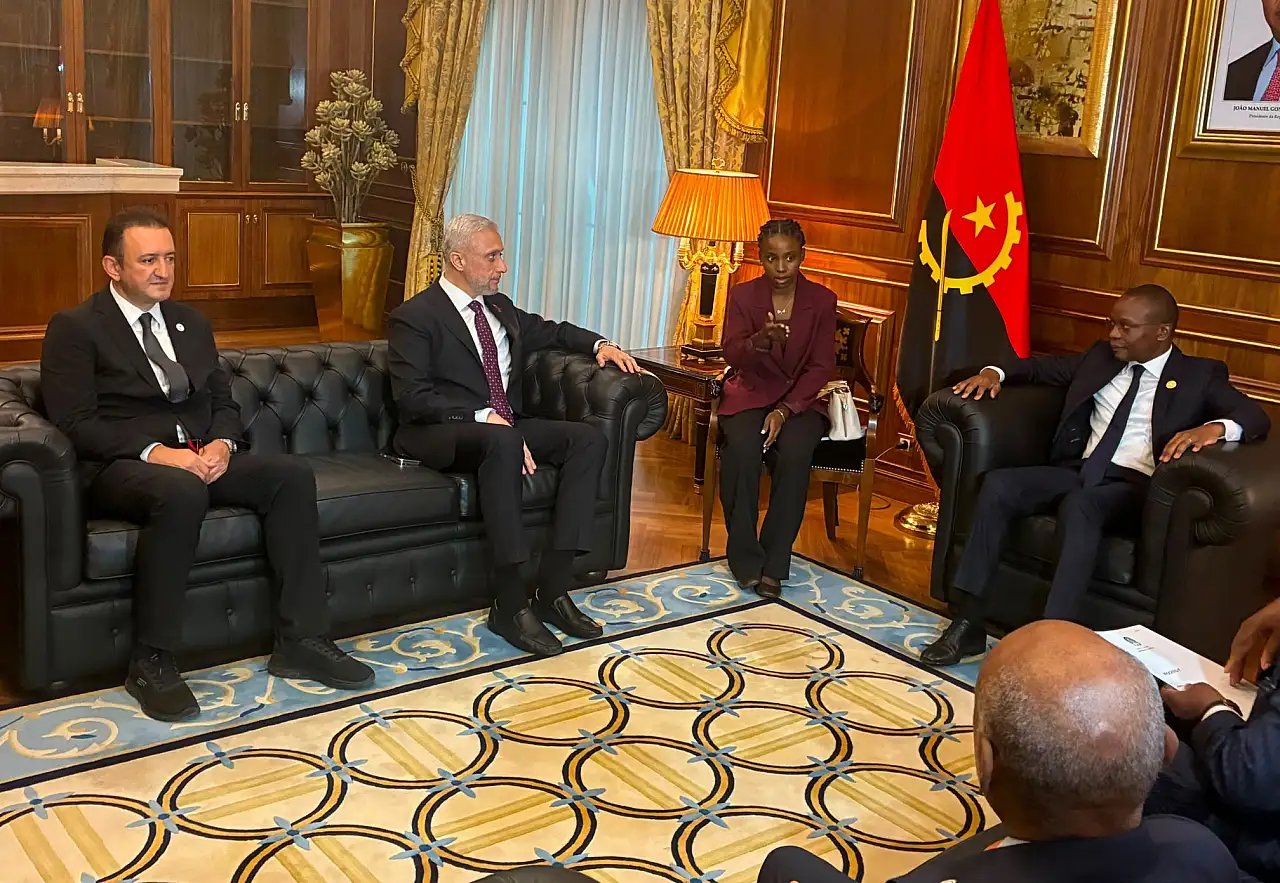 CHP Konya Milletvekili Barış Bektaş Angola Parlamentosu Başkanı Almeida ile Görüştü haber fotoğrafı