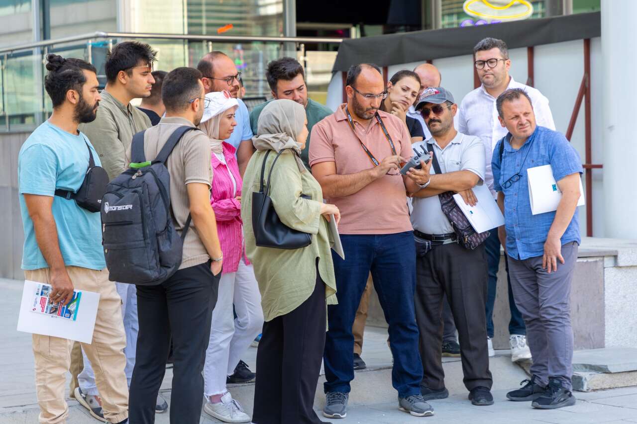 Konya'da gazetecilere yönelik drone pilotluğu eğitimi başlıyor haber fotoğrafı