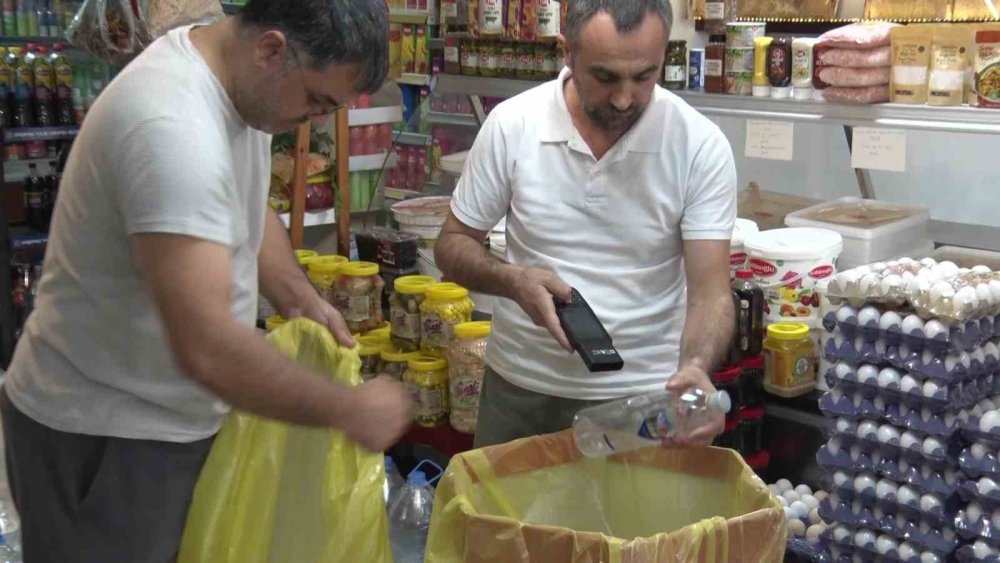 Depozito iade sisteminde mobil uygulama ile bakkal ve marketler iade noktası oluyor haber fotoğrafı