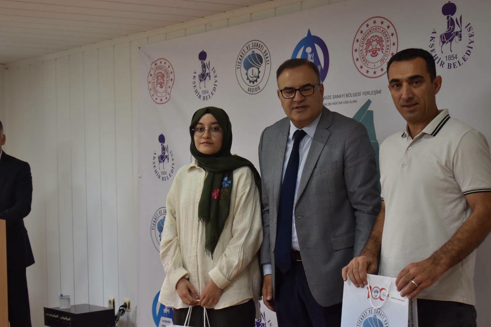 Türkiye birincilerine Akşehir'de anlamlı ödül haber fotoğrafı
