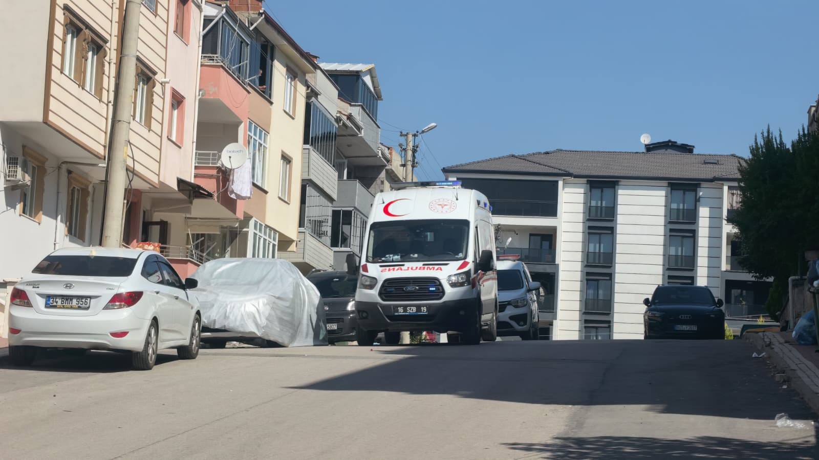 Bursa'nın İnegöl ilçesinde 50 yaşındaki R.B. evinde ölü bulundu haber fotoğrafı