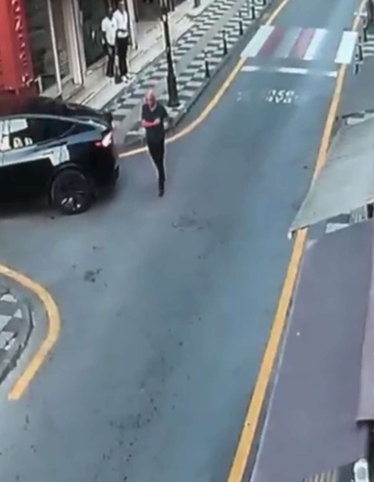 Bartın Vali Yardımcısı Muhittin Gürel'e çarpan sürücüye rekor ceza kesildi haber fotoğrafı