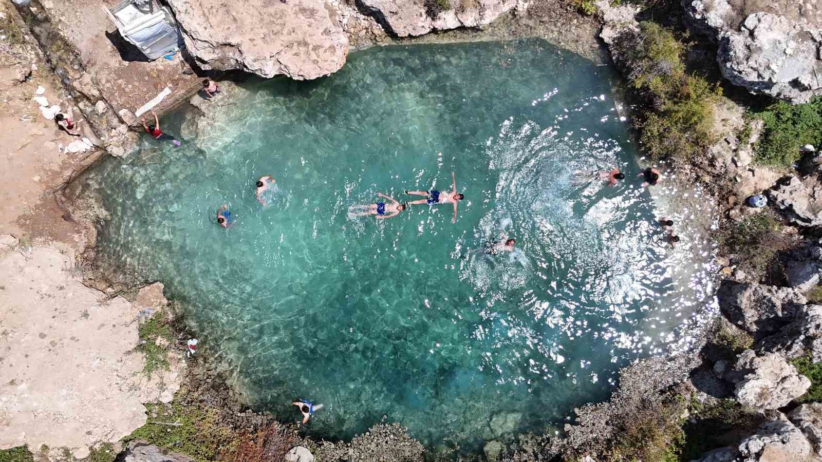 Sivas Uyuz Gölü yeniden su tuttu ve ziyaretçilerini ağırlamaya başladı haber fotoğrafı