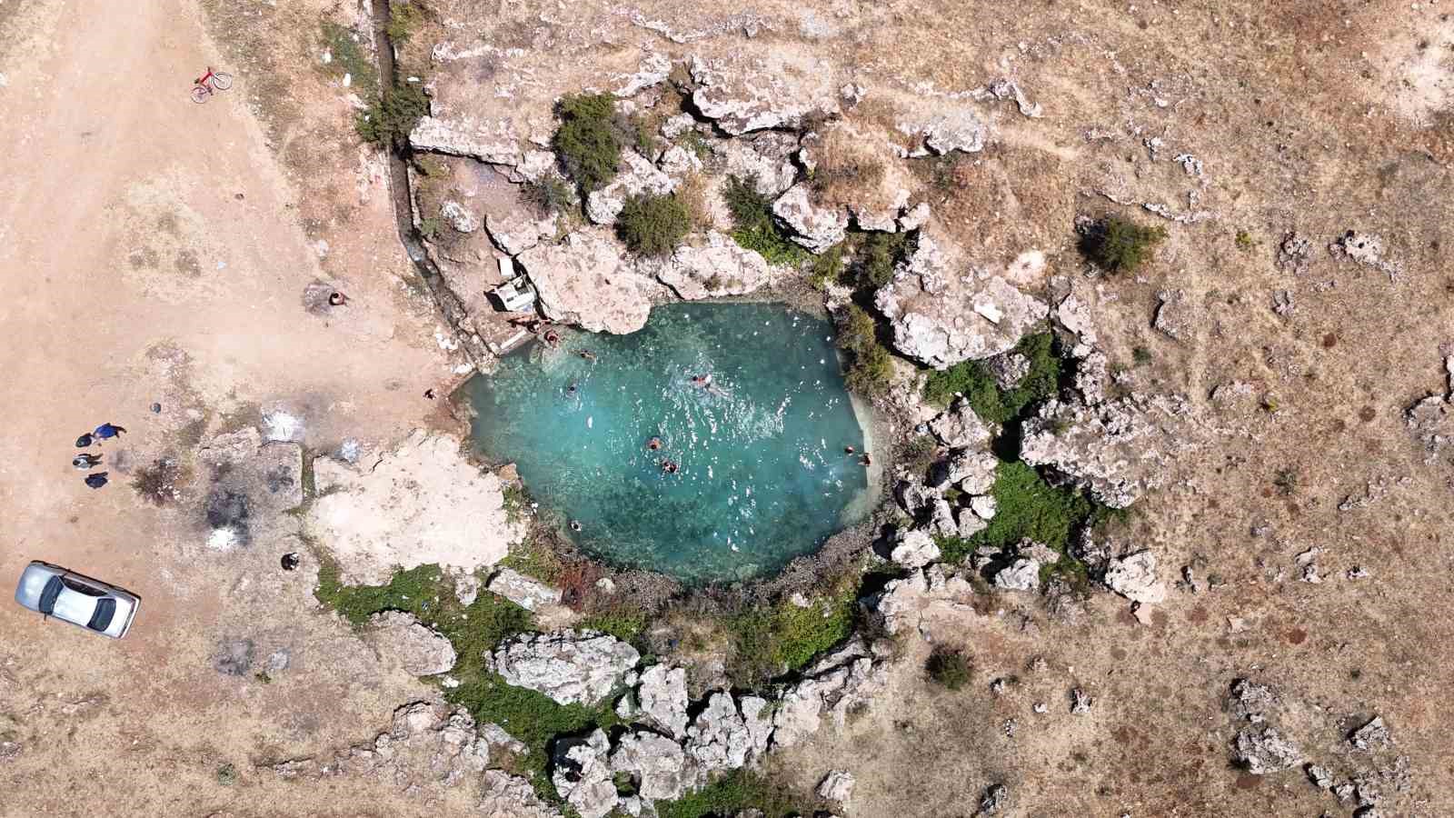 Sivas Uyuz Gölü yeniden su tuttu ve ziyaretçilerini ağırlamaya başladı haber fotoğrafı
