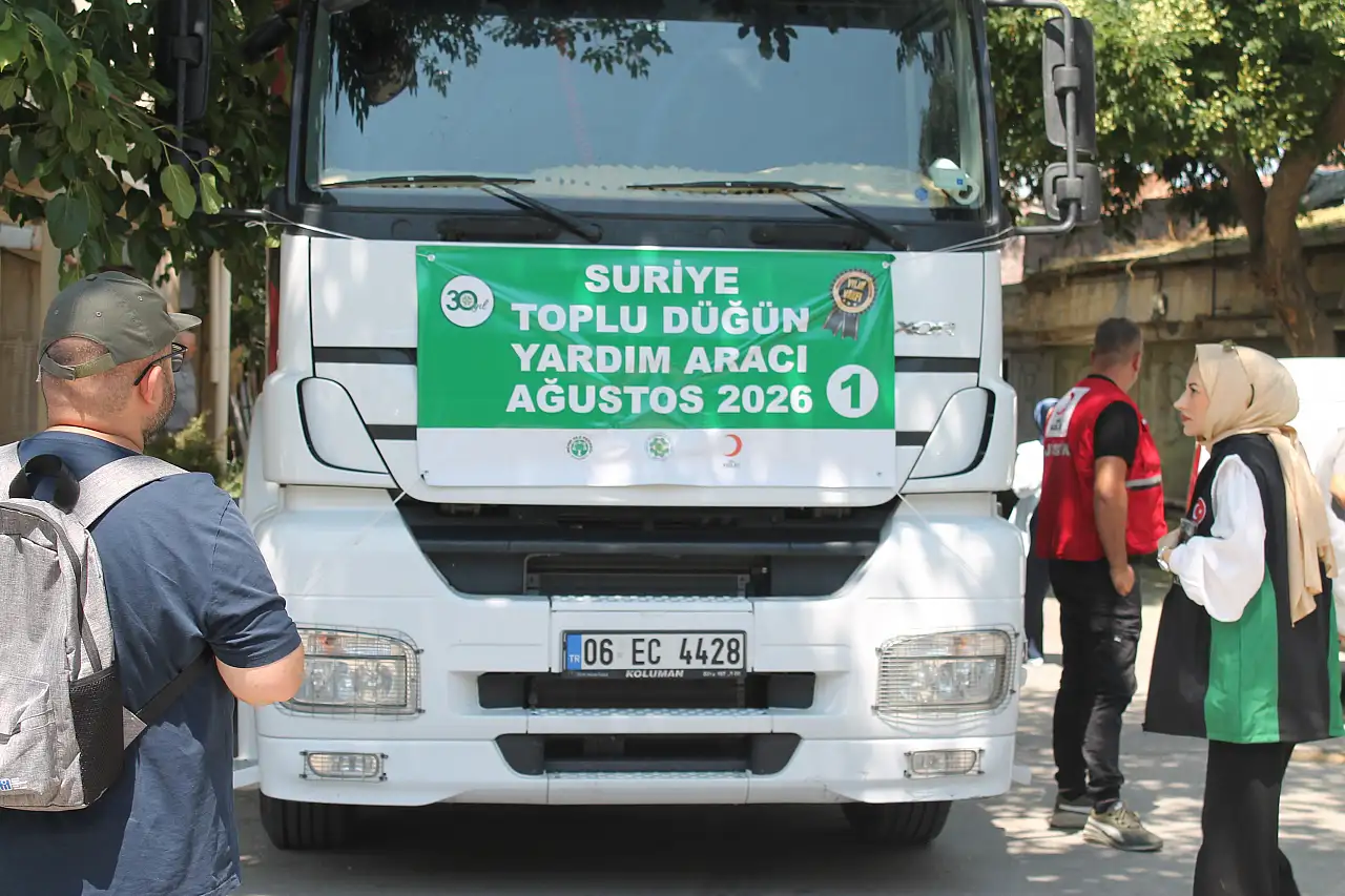 Konya Mehir Vakfı Suriyeli çiftler için yardım tırı gönderdi haber fotoğrafı