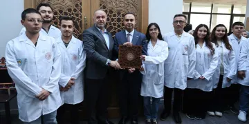 Sanayi ve Teknoloji Bakanı Kacır Konya'da çivisiz kapıyı inceledi