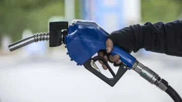 Benzine yapılacak yeni zamla birlikte akaryakıt fiyatları değişiyor