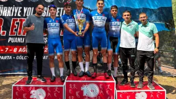 Selçuklu Belediyespor Isparta'daki şampiyonadan madalyalarla döndü