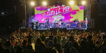Konya Kelebekler Vadisinde 2000ler Pop Müzik Rüzgarı Esti