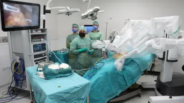 Konya'da İkinci Robotik Cerrahi Sistemi Sağlık Hizmeti Vermeye Başladı