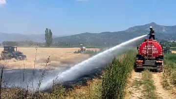 Konya'da Alevlerin Evlere Yaklaşması Korku Dolu Anlar Yaşattı