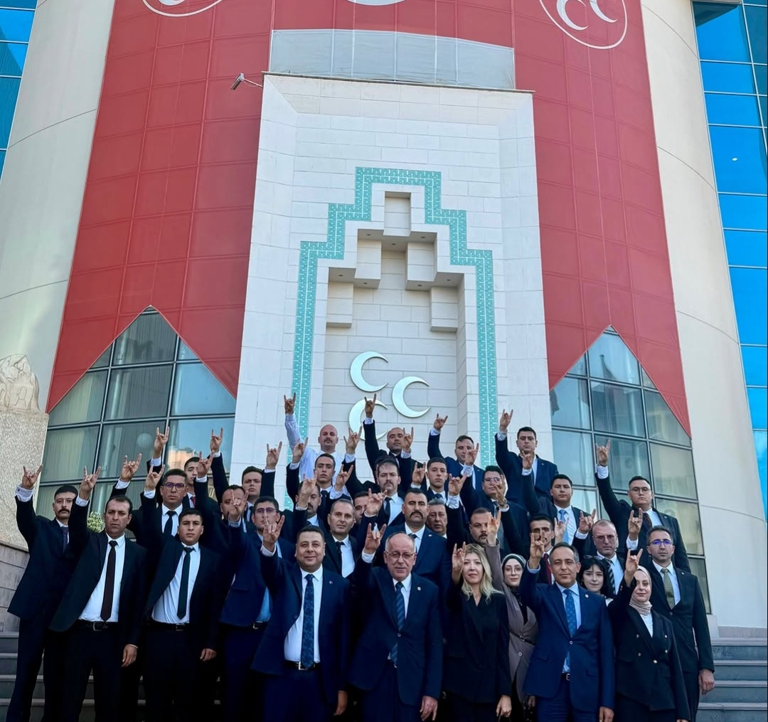 Ülkü Ocakları Konya yönetimi Ankara'da MHP Genel Merkezi'ni ziyaret etti haber fotoğrafı