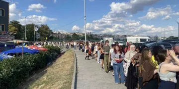 İstanbul Festivali Ateez konserinde kilometrelerce kuyruk oluştu