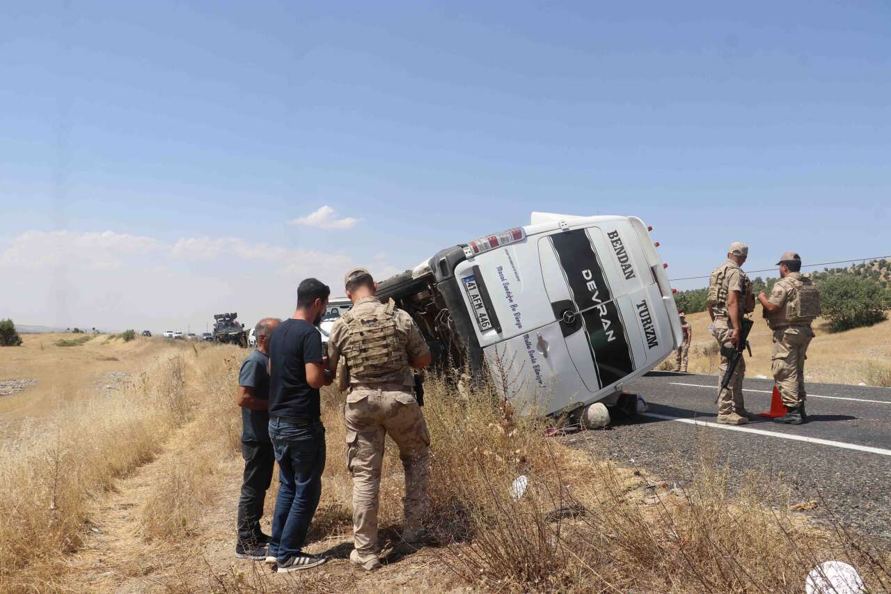 Nişan Konvoyundaki Trafik Kazasında Hayatını Kaybedenlerin Sayısı Yediye Yükseldi haber fotoğrafı