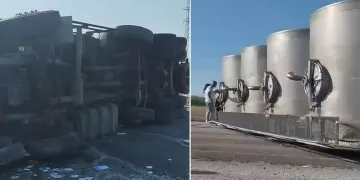 Konya'da Kontrolden Çıkan TIR'ın Devrilmesi Sonucu Yol Trafiğe Kapandı
