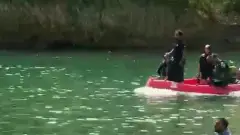 4 kadının bindiği bot devrildi - 1 ölü