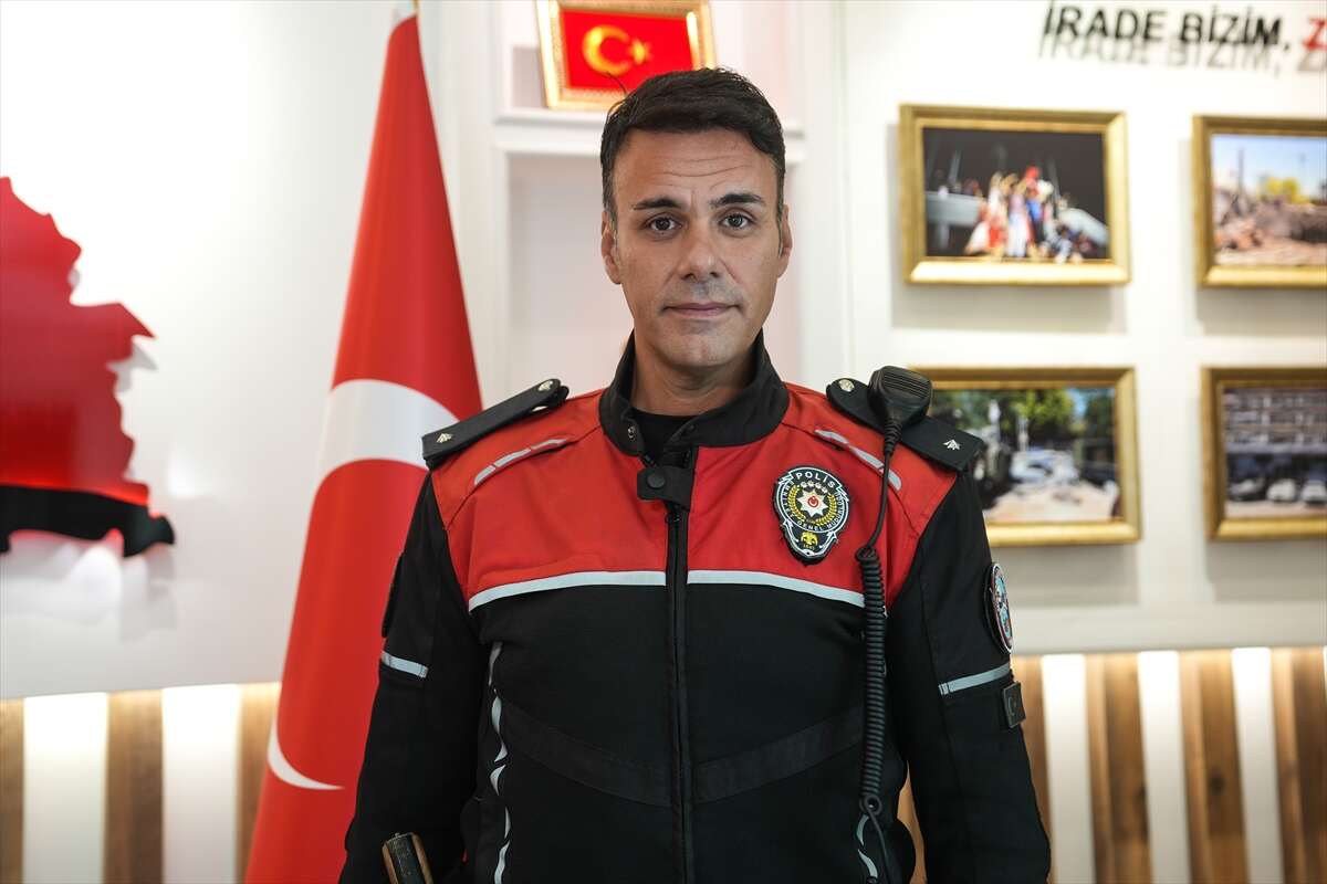 Fenerbahçe Formalı Çocuğu Kurtaran Polis Memuru O Anları Anlattı haber fotoğrafı