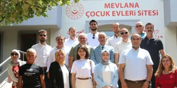 Konya'da Milli Sporcular Tecrübelerini Çocuklara Aktardı