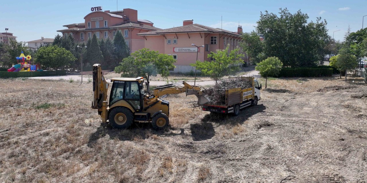 Karatay'daki Okullarda Yeni Eğitim Yılı Hazırlıkları Devam Ediyor