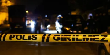 Tartıştığı kadını silahla vuran şüpheli aracında ölü bulundu