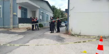 Sokak Ortasında Pompalı Tüfekle Vurulan 27 Yaşındaki Genç Öldü