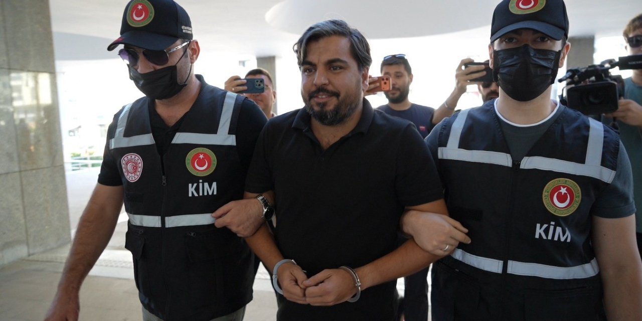 Arif Kocabıyık'ın Belediyeden Çalışmadan Maaş Aldığı İddia Edildi