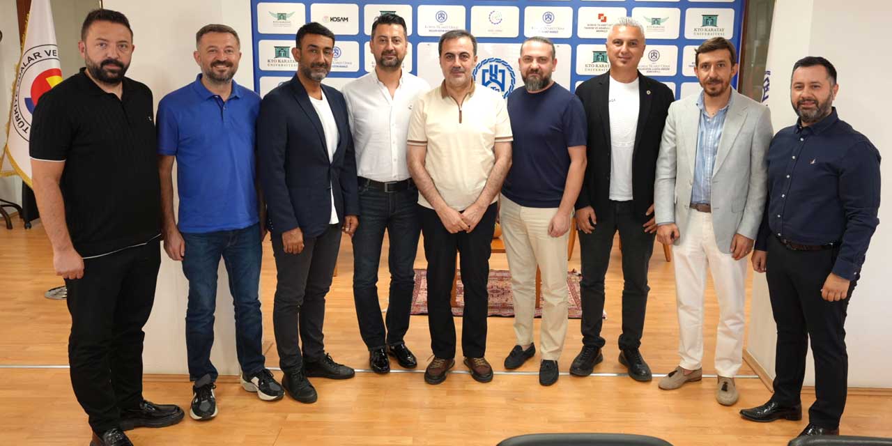 Siyah Çoraplılar Derneği Konya Ticaret Odası'nı Ziyaret Etti