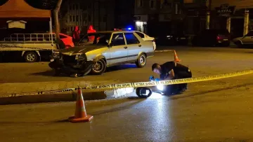 Kontrolsüz kavşakta meydana gelen ölümlü trafik kazası kameraya yansıdı
