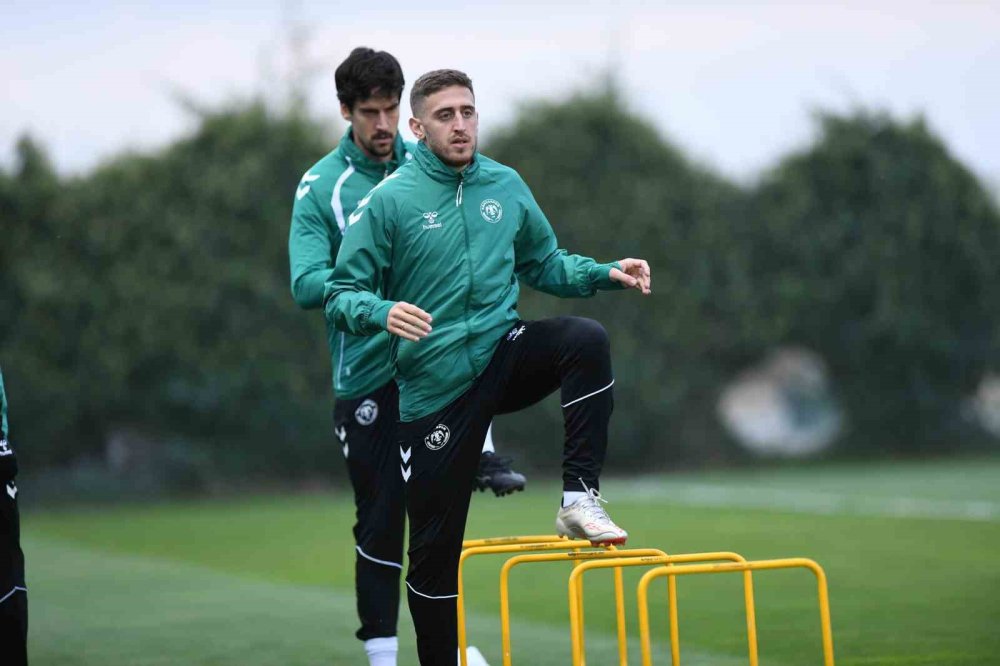Konyaspor Başakşehir Karşılaşması Öncesinde Hazırlıklarını Sürdürüyor haber fotoğrafı