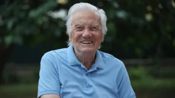 Yeşilçam'ın Usta İsmi Göksel Arsoy 90 Yaşında Hayatını Kaybetti
