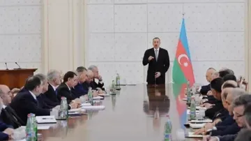 Azerbaycan’da Başörtülü Öğrenciler Gündemde