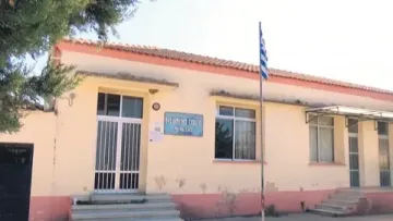 Batı Trakya’da 8 Türk azınlık okulunun faaliyetleri askıya alındı