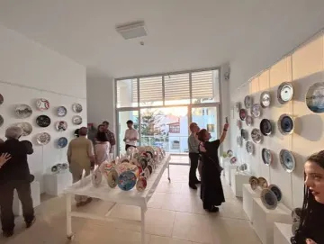 Bodrum Sağlık Vakfı 9. Mozaik Sergisi Açıldı: Özel Öğrencilerin Eserleri Trafo’da Sergileniyor