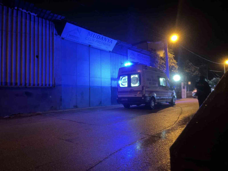 Bursa’da iş yerinin çatısından düşen adam yaşamını yitirdi