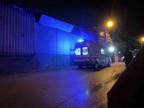 Bursa’da iş yerinin çatısından düşen adam yaşamını yitirdi