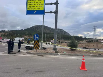 Çanakkale Ayvacık'ta Yolcu Otobüsü ile Otomobil Çarpıştı