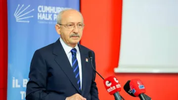 CHP'de Kurultay Hareketliliği: Eski Milletvekili Aytuğ Atıcı Genel Başkanlığa Adaylığını Açıkladı