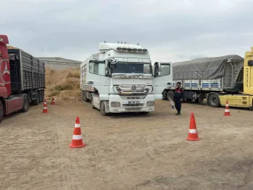 Emirdağ’da tır şoförü aracının kabininde ölü bulundu