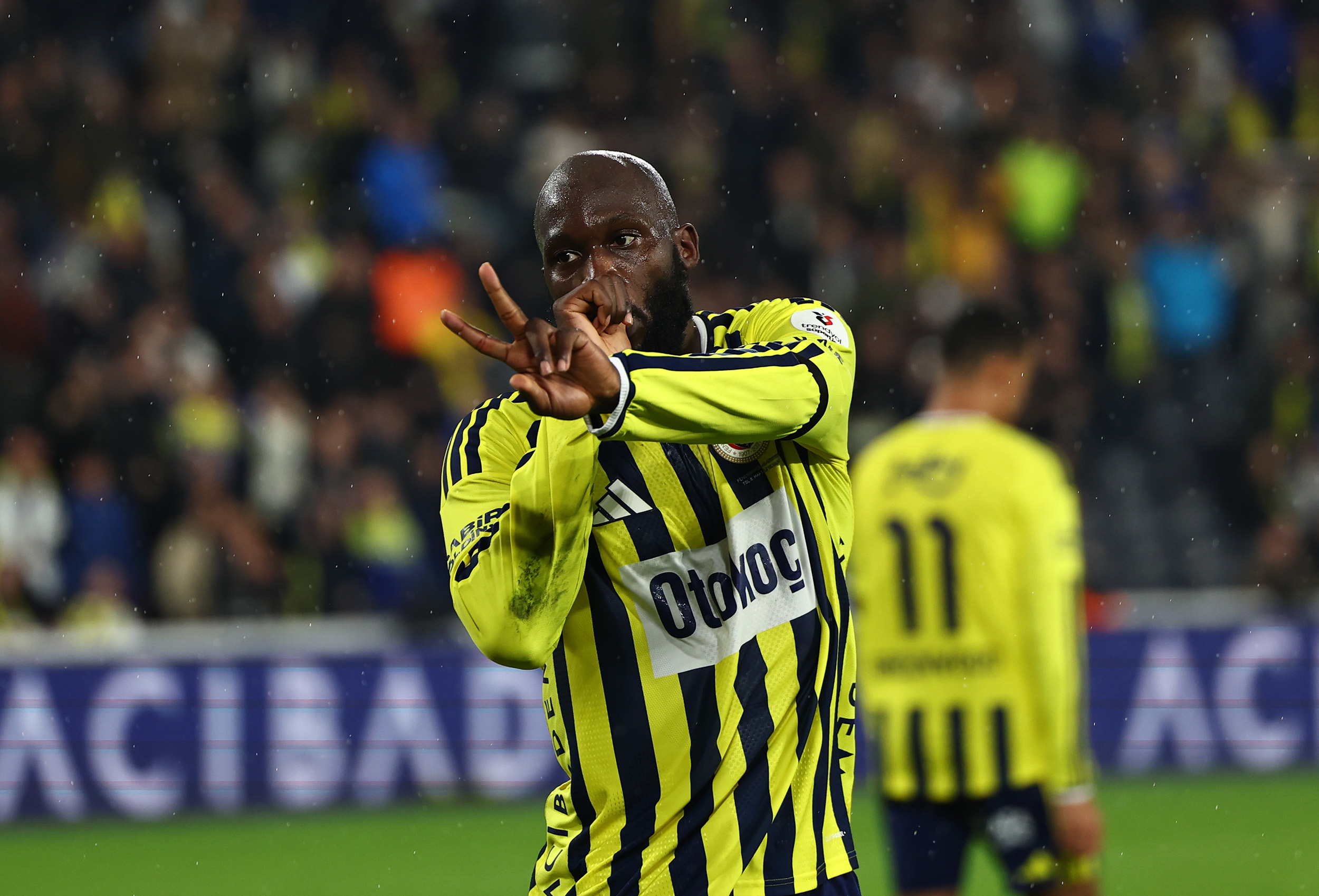 Fenerbahçe Kadıköy'de Rahat Kazandı: Fenerbahçe 3-0 Corendon Alanyaspor