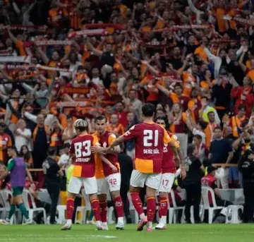 Galatasaray'da Devre Arası Transfer Hareketliliği: Singo İçin Ayrılık Planı Devrede